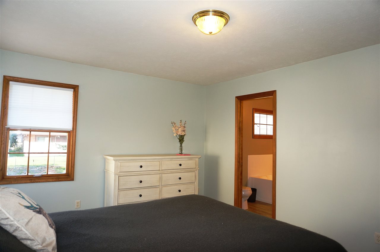 18419 Cypress Dr, South Bend, IN 46637 photo 3