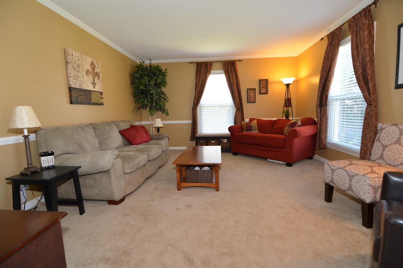 10711 Gettysburg Dr, Newburgh, IN 47630 photo 3