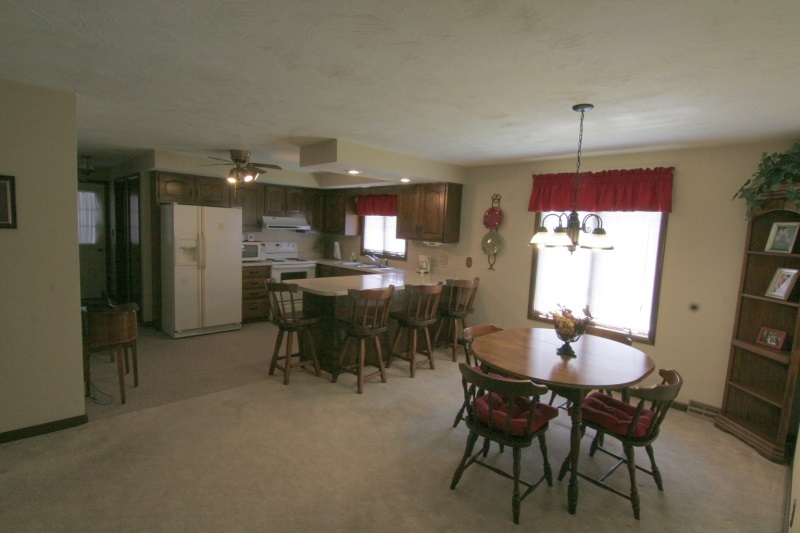 1613 E Hillbrook Rd, Jasper, IN 47546 photo 9