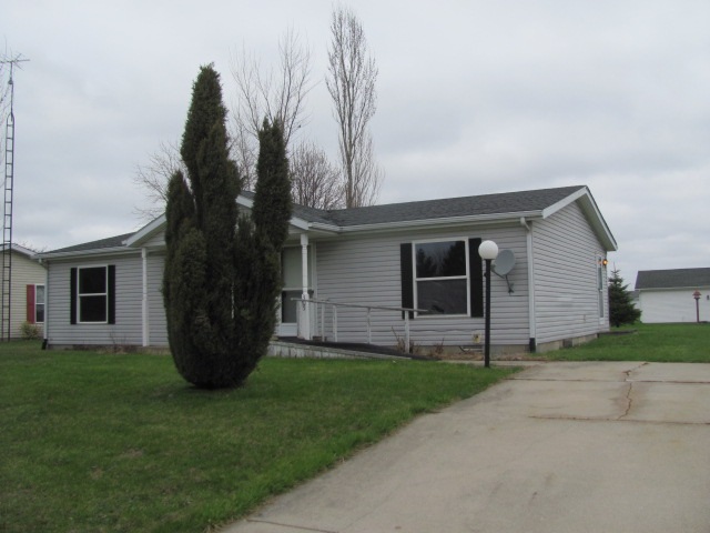 305 E Trina Ln, Oxford, IN 47971 photo 5