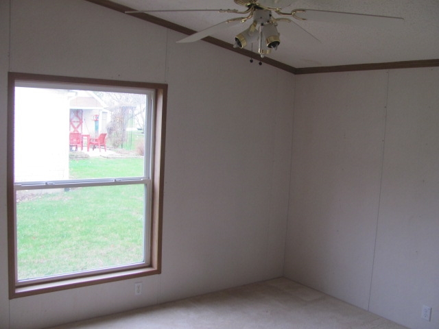 305 E Trina Ln, Oxford, IN 47971 photo 10
