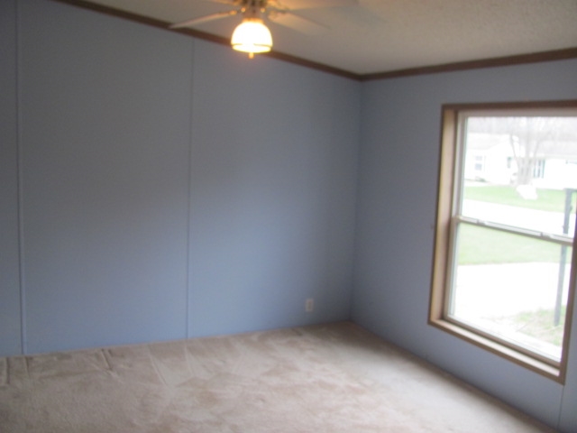 305 E Trina Ln, Oxford, IN 47971 photo 2