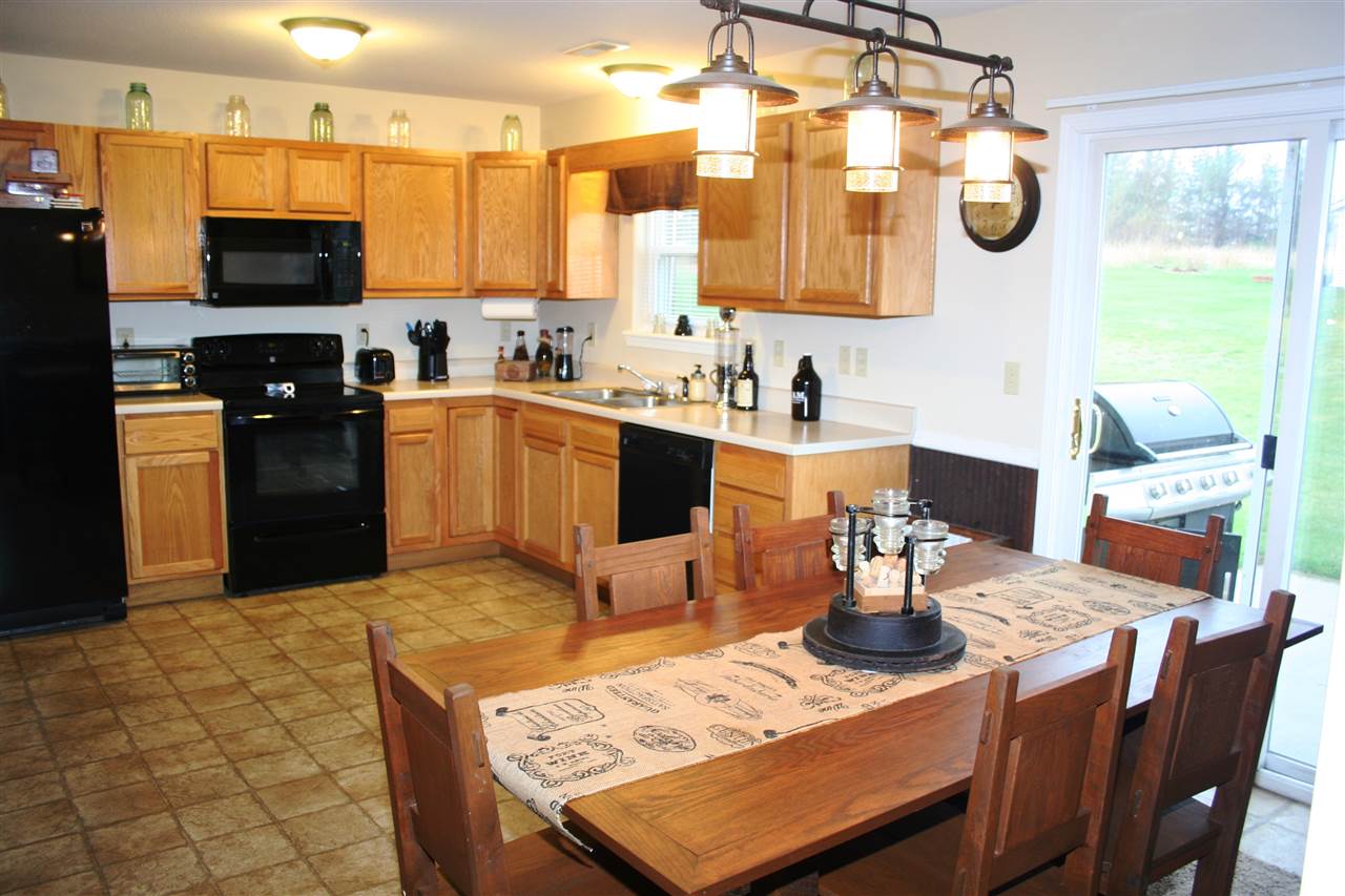 9515 E 490 S, Wolcottville, IN 46795 photo 10