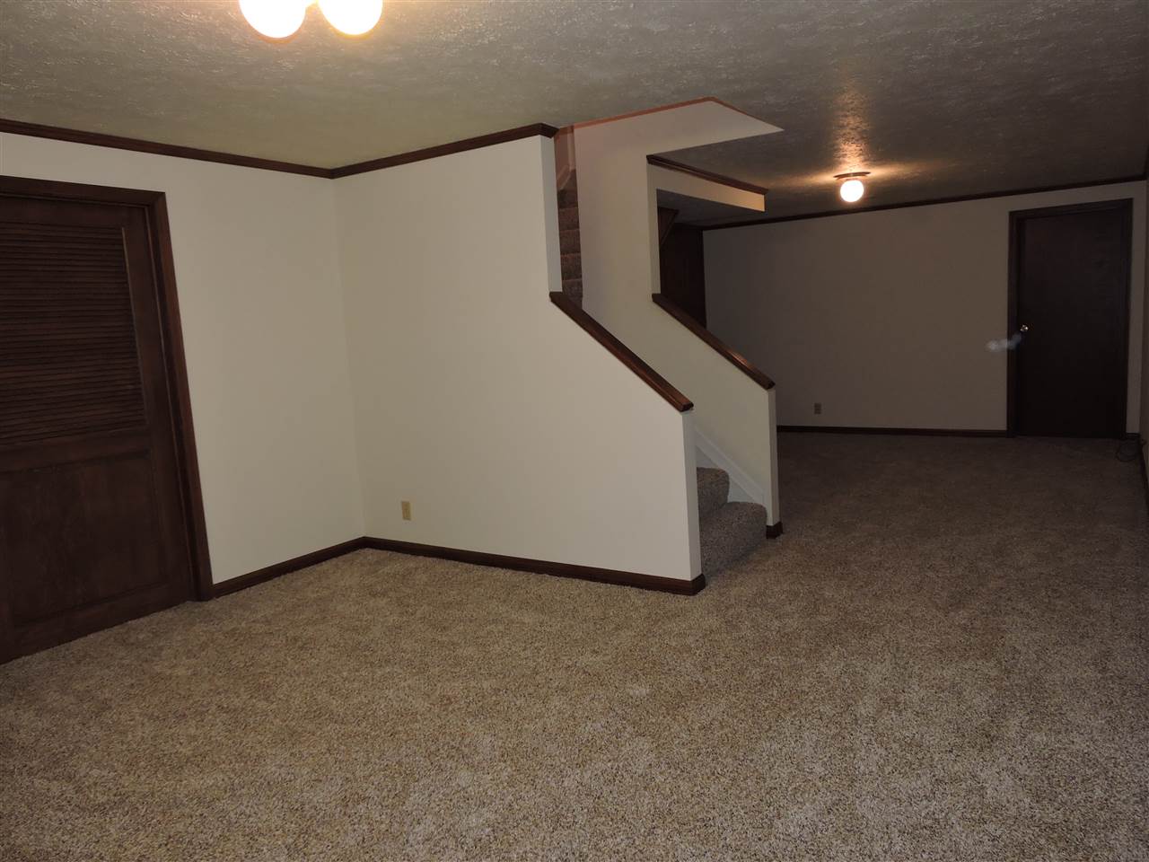 16976 Hampton, Granger, IN 46530 photo 32