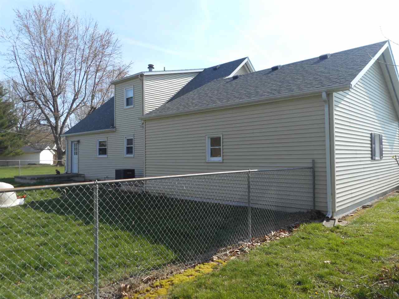 1412 Short St, Covington, IN 47932 photo 27