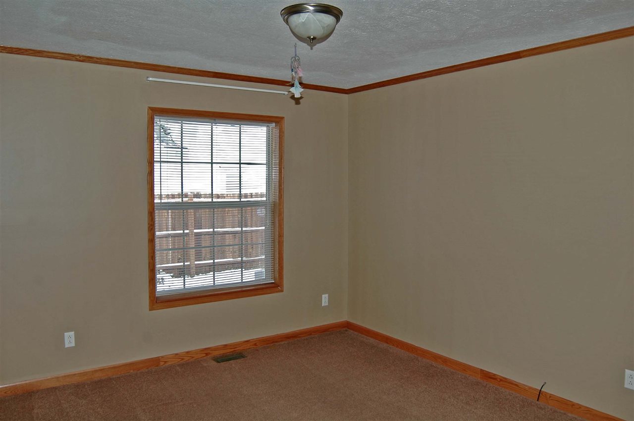 643 E 3rd St, Mishawaka, IN 46544 photo 25