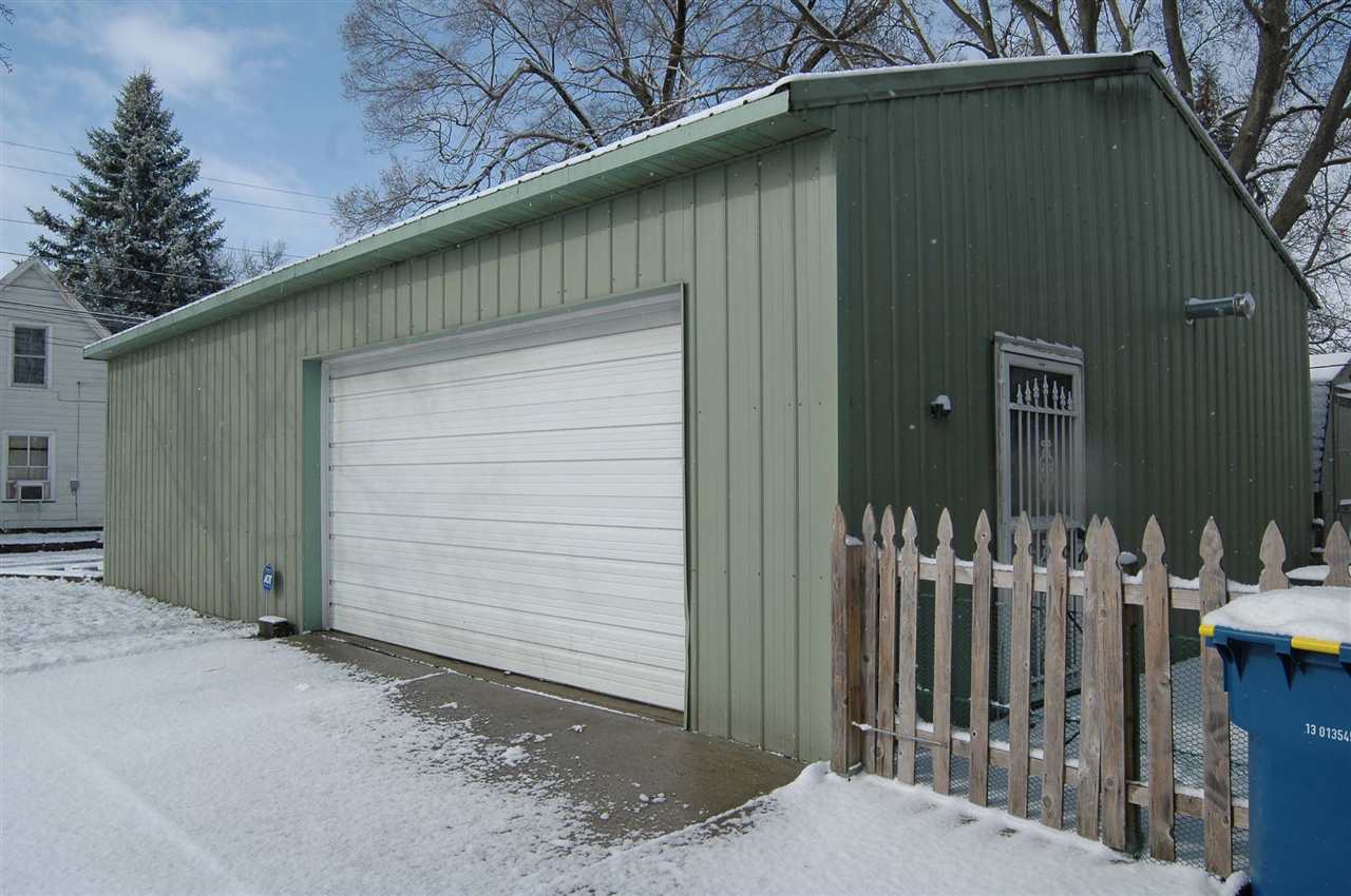 643 E 3rd St, Mishawaka, IN 46544 photo 32