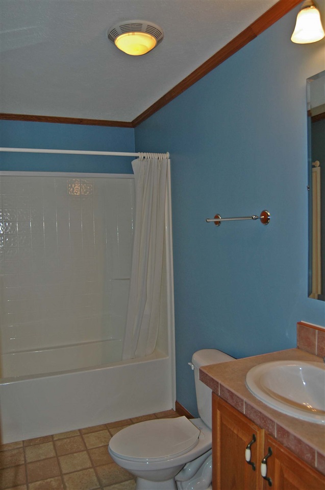 643 E 3rd St, Mishawaka, IN 46544 photo 23