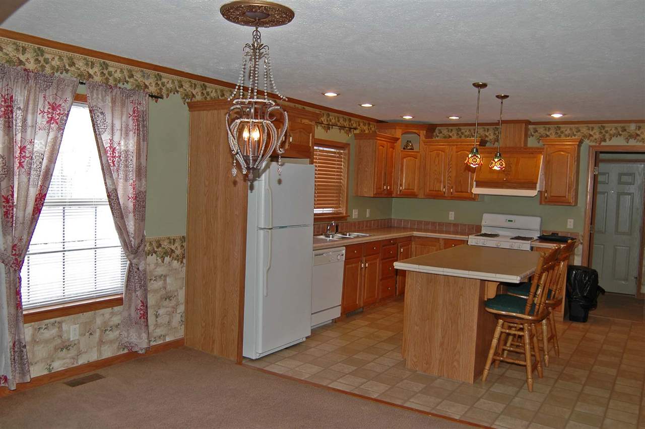 643 E 3rd St, Mishawaka, IN 46544 photo 9