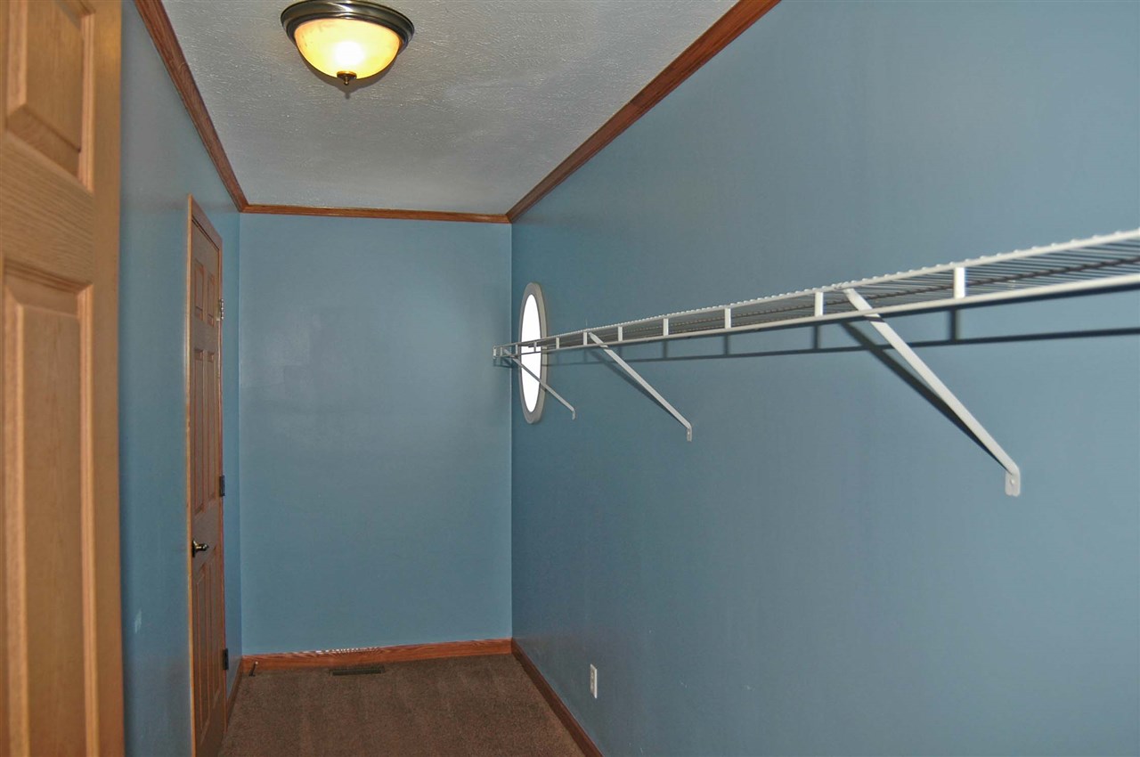 643 E 3rd St, Mishawaka, IN 46544 photo 20