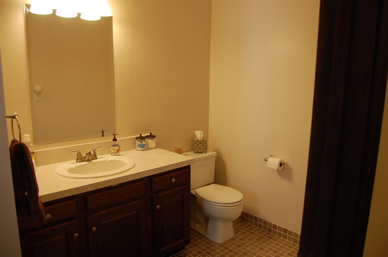 113 Harrison St, Wakarusa, IN 46573 photo 28