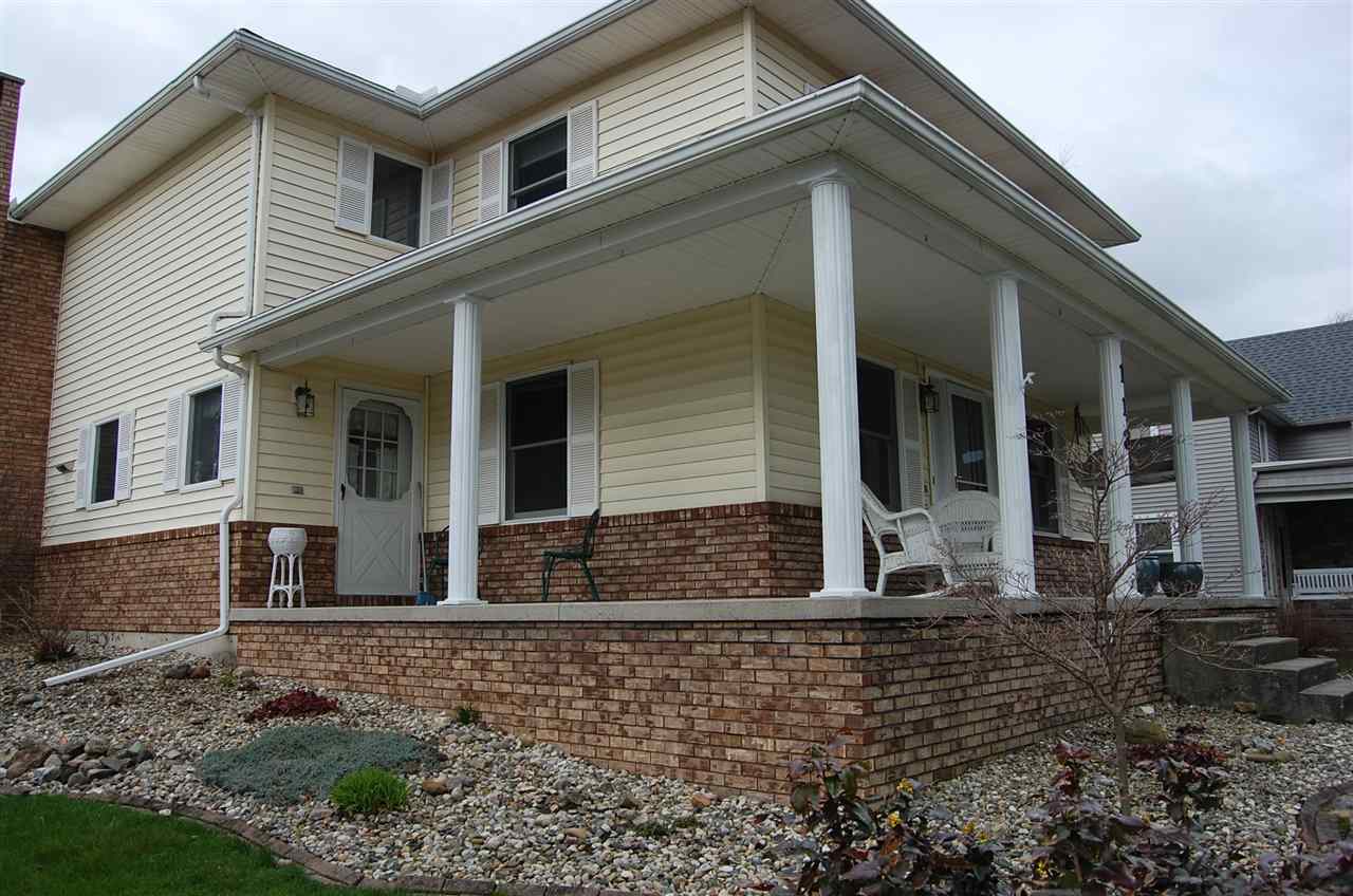 113 Harrison St, Wakarusa, IN 46573 photo 2