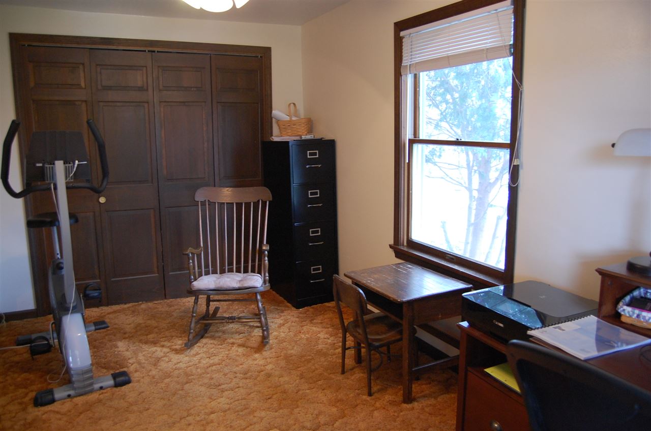 113 Harrison St, Wakarusa, IN 46573 photo 9