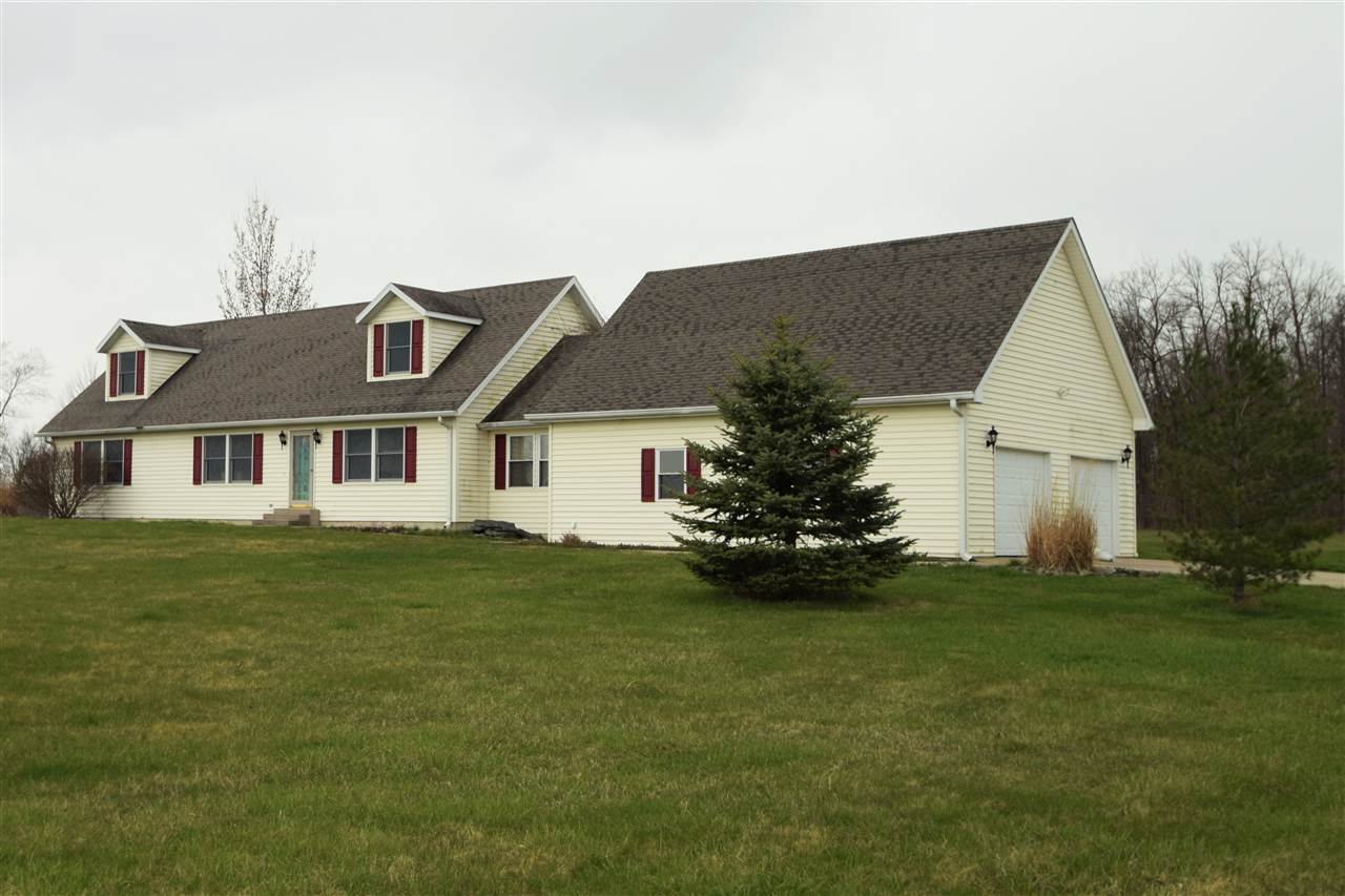 15530 Indianapolis Rd, Yoder, IN 46798 photo 1