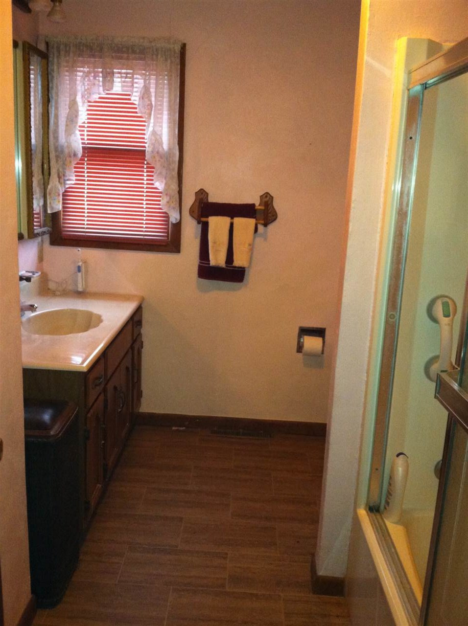 6 E Maple St, Washington, IN 47501 photo 12