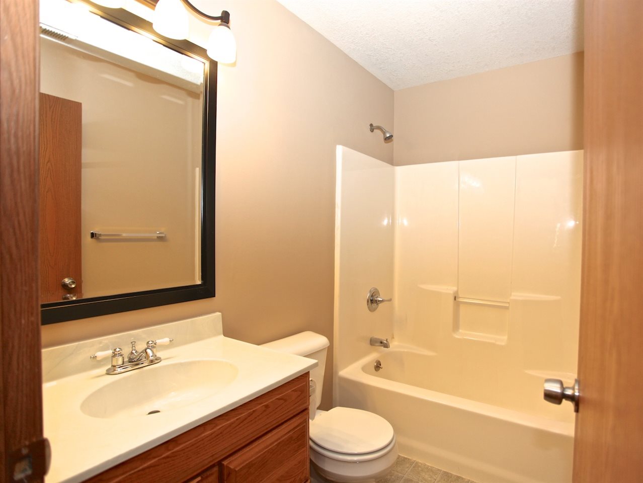 7535 E 250 N, Lagrange, IN 46761 photo 16