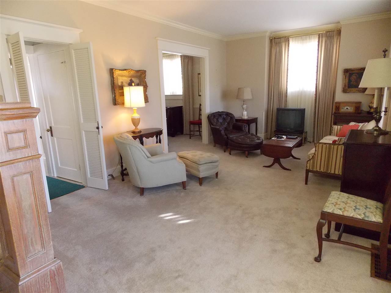 1044 E State Blvd, Fort Wayne, IN 46805 photo 4