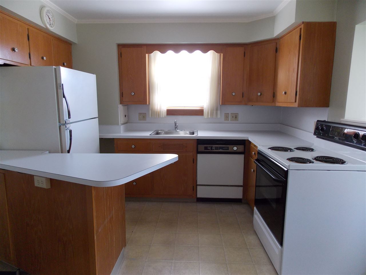 1044 E State Blvd, Fort Wayne, IN 46805 photo 6
