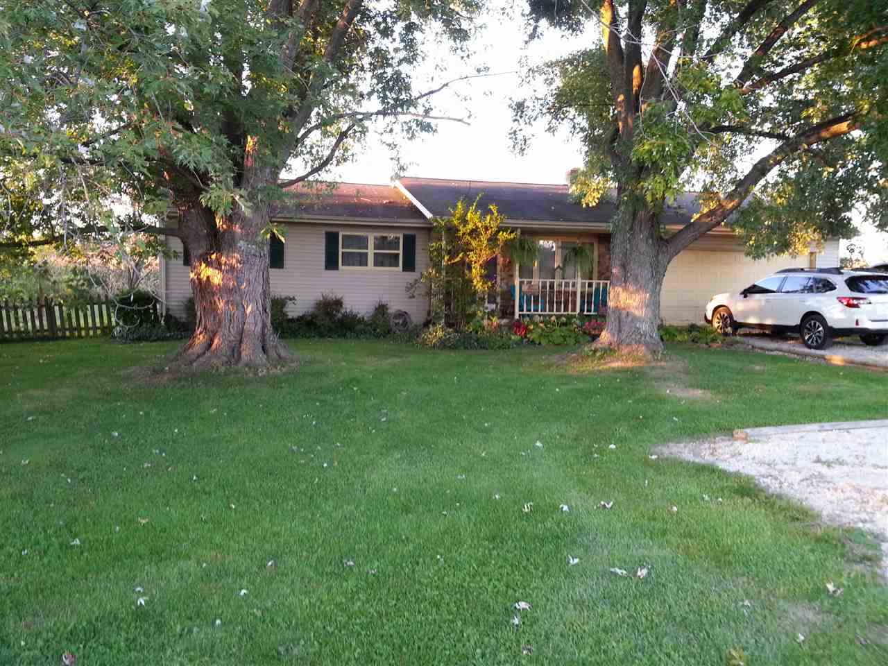 4597 E State Road 54, Bloomfield, IN 47424 photo 1