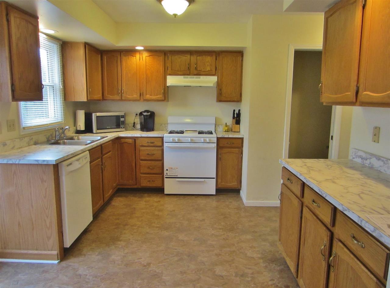 4340 Foxfire Dr, South Bend, IN 46628 photo 13