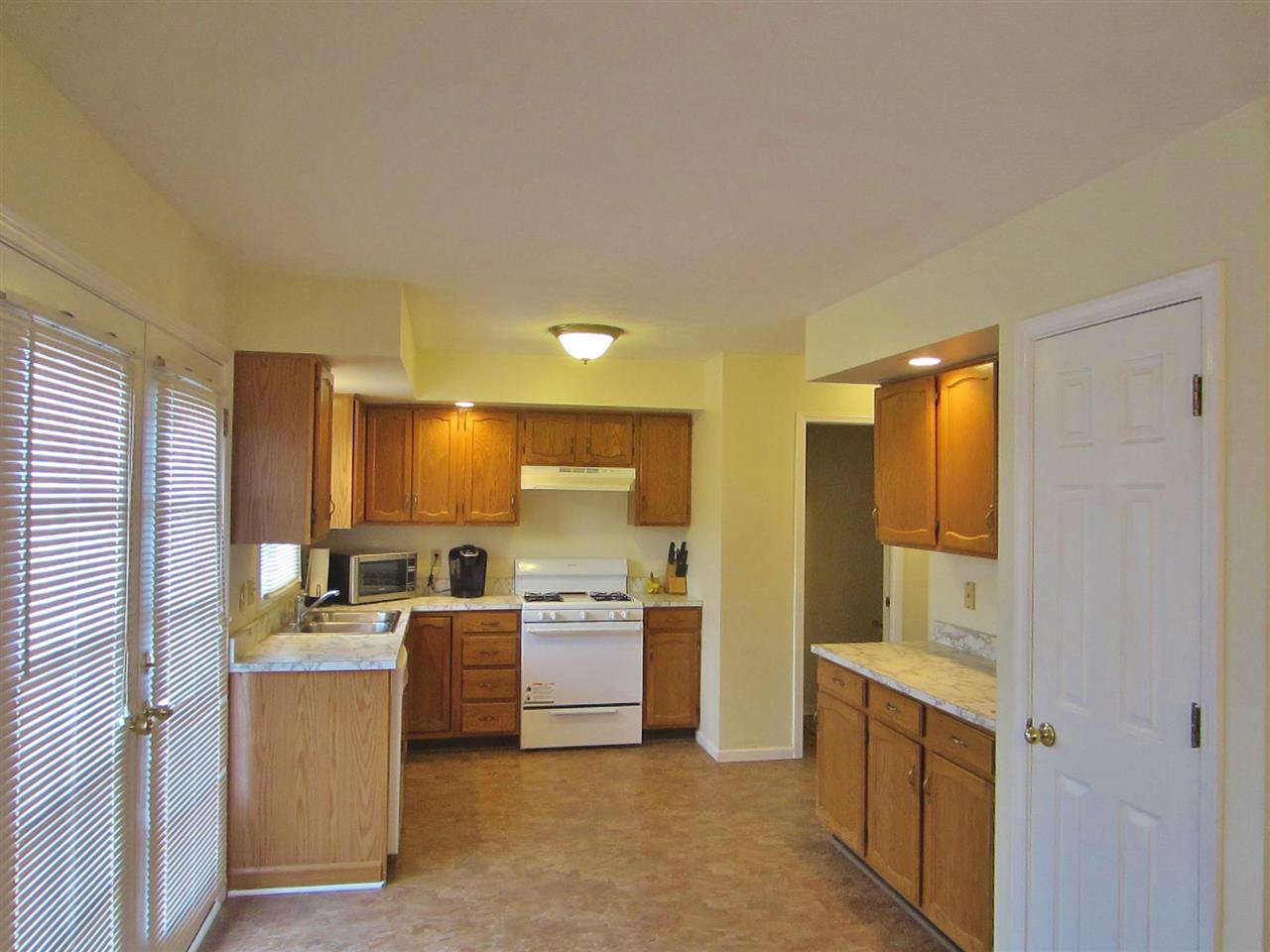 4340 Foxfire Dr, South Bend, IN 46628 photo 12