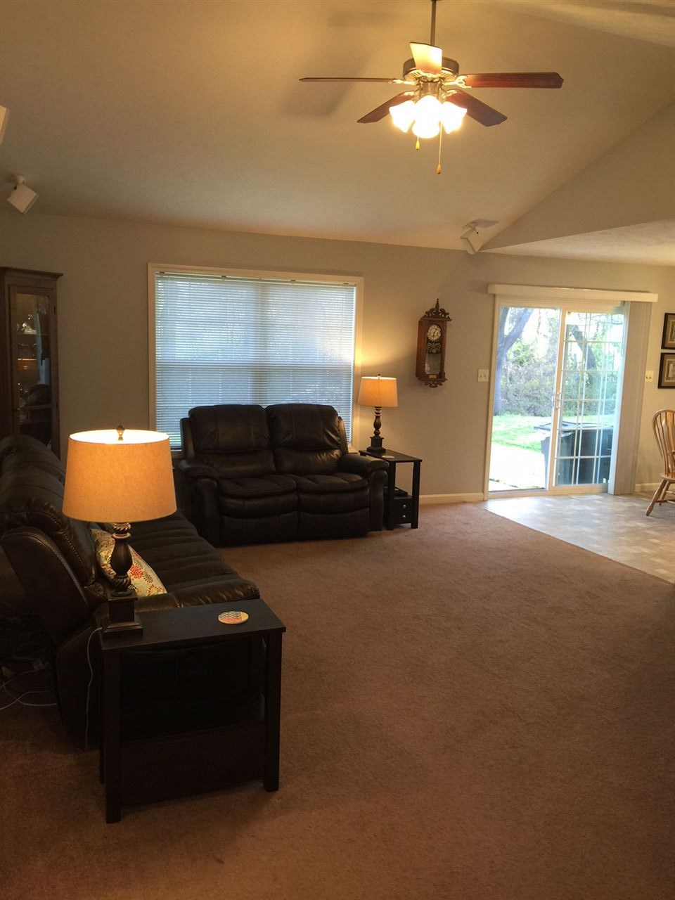 3515 Crater Dr, Evansville, IN 47725 photo 2