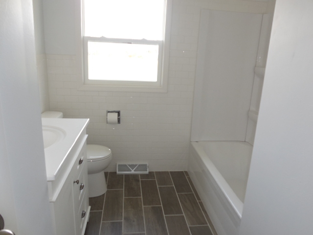 412 N Sherman St, Lagrange, IN 46761 photo 12