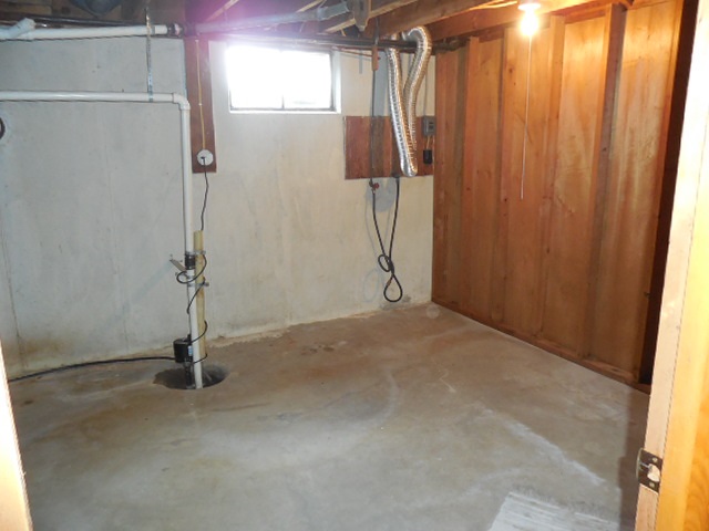 412 N Sherman St, Lagrange, IN 46761 photo 15