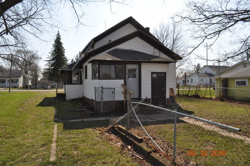 565 S Oak St, Waterloo, IN 46793 photo 3