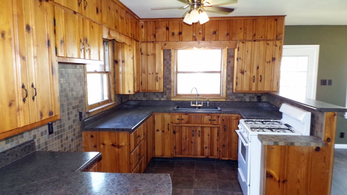 608 N Main St, Bicknell, IN 47512 photo 2