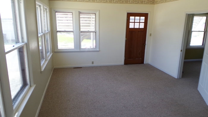 608 N Main St, Bicknell, IN 47512 photo 6