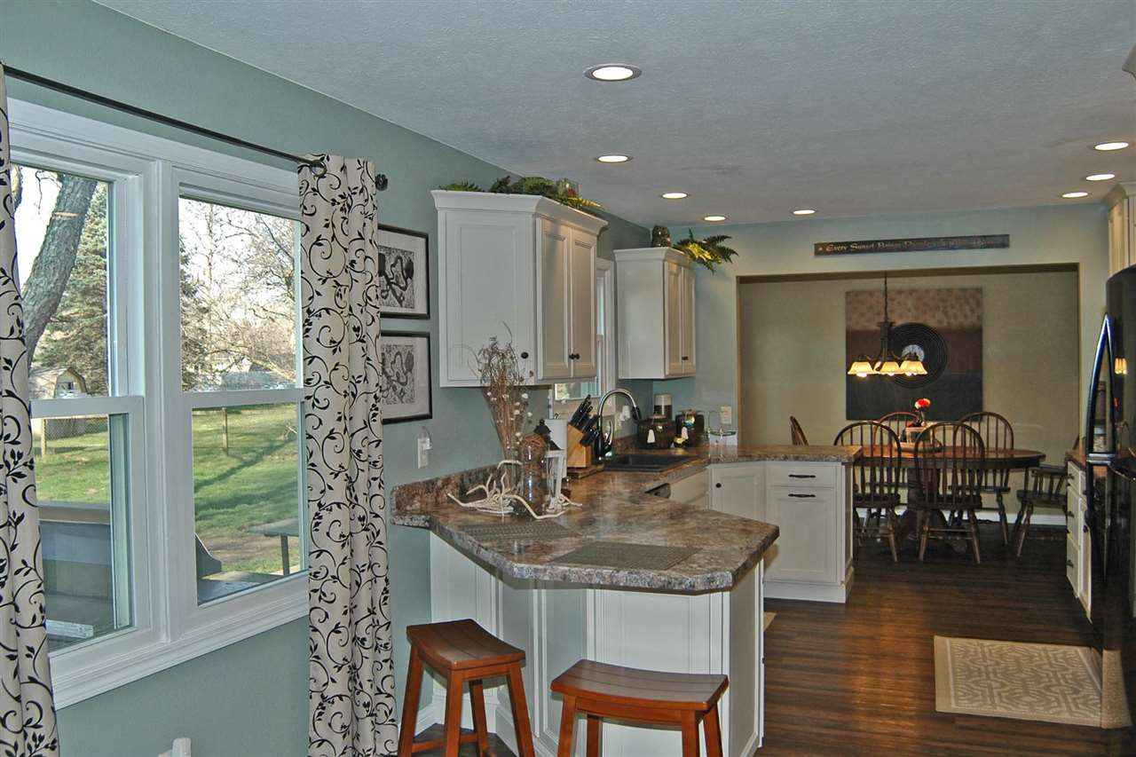59069 Melrose Pl, Elkhart, IN 46517 photo 9