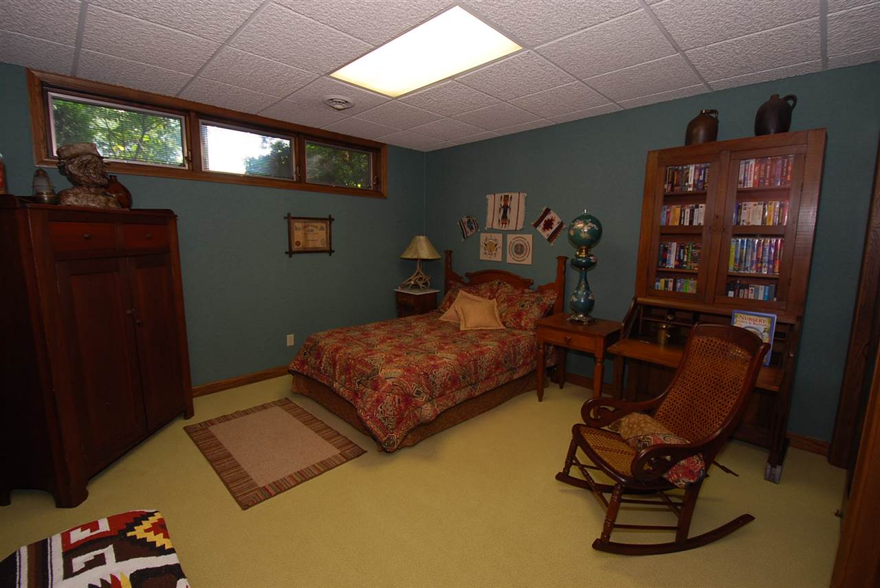 354 W Sunset Dr, Huntingburg, IN 47542 photo 16
