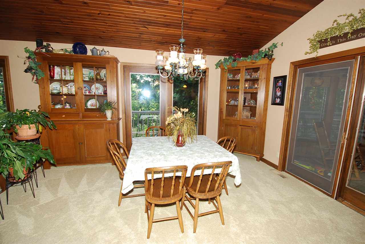 354 W Sunset Dr, Huntingburg, IN 47542 photo 4