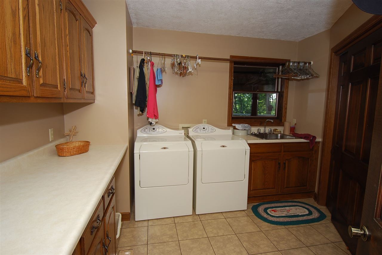 354 W Sunset Dr, Huntingburg, IN 47542 photo 12