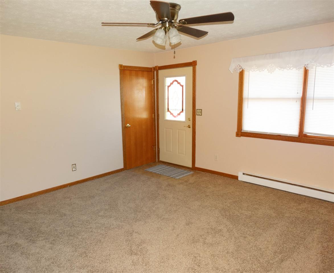 405 E 12th St, Brookston, IN 47923 photo 2