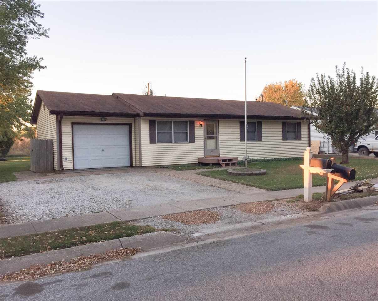 405 E 12th St, Brookston, IN 47923 photo 1