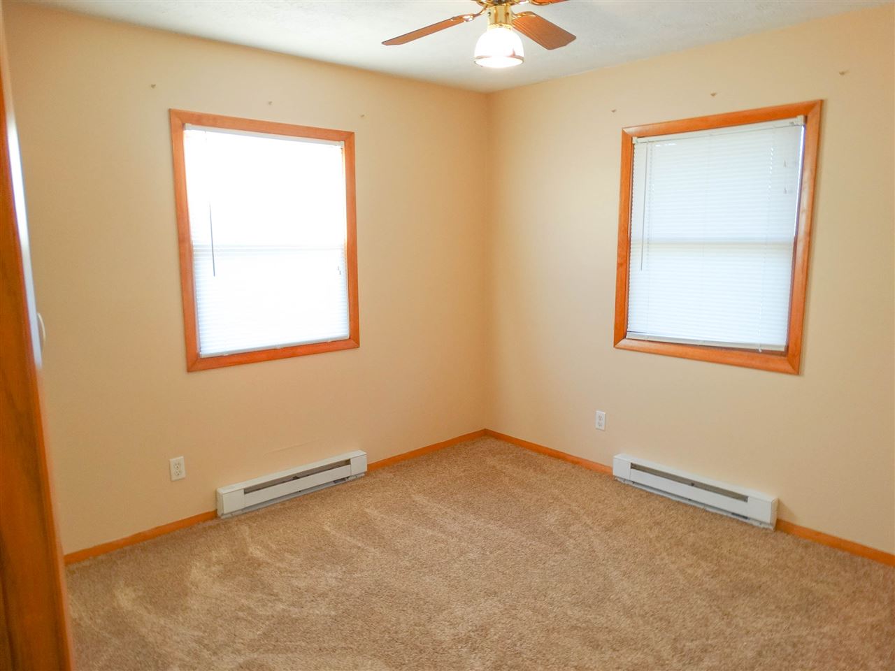405 E 12th St, Brookston, IN 47923 photo 7