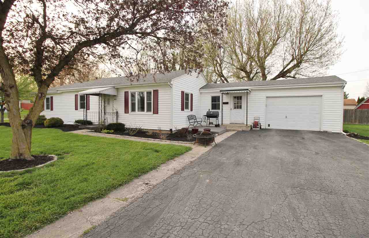 404 W 3rd St, Fairmount, IN 46928 photo 2
