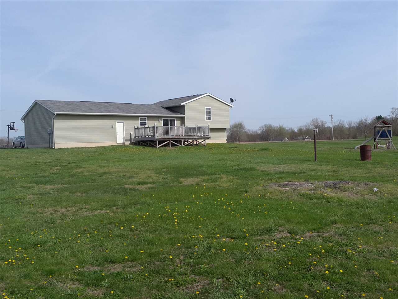 4667 N Sullivan Rd, Leesburg, IN 46538 photo 27