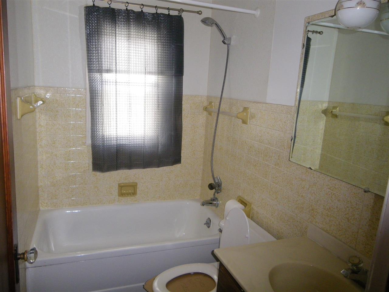 2821 Oakley St, Evansville, IN 47710 photo 5