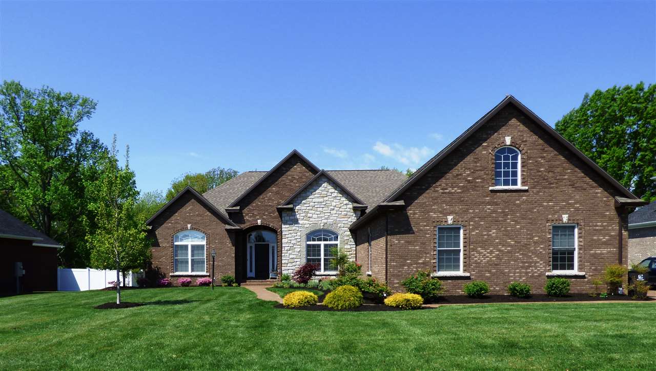 8238 Pelican Pointe Dr, Evansville, IN 47725 photo 1
