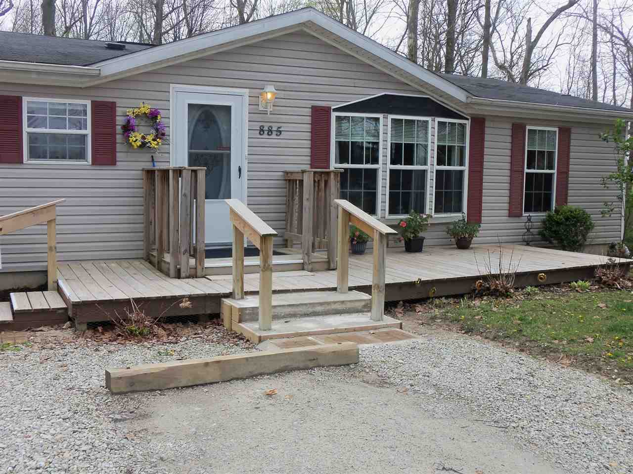 885 Bobtail Ct, Peru, IN 46970 photo 3