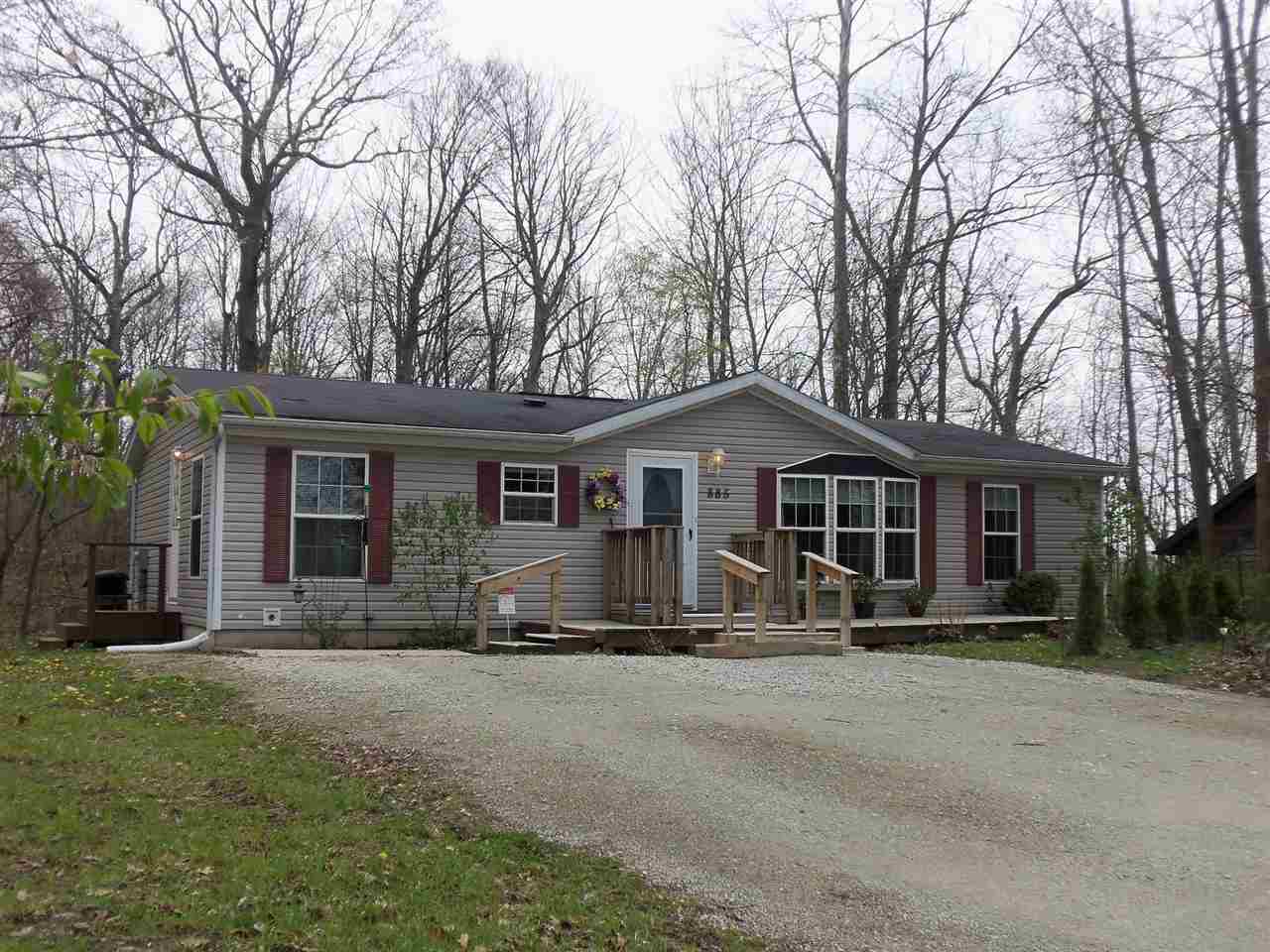 885 Bobtail Ct, Peru, IN 46970 photo 4