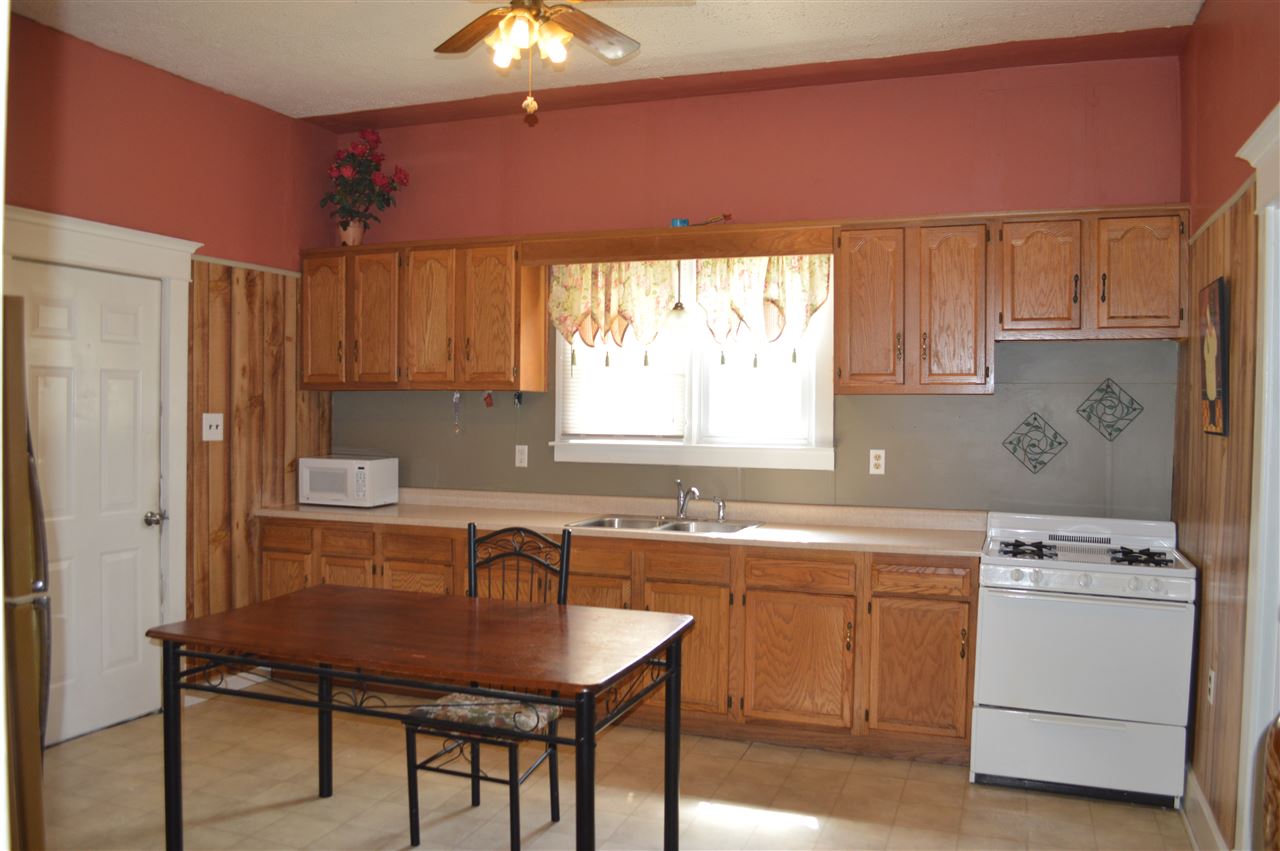 324 W Frank St, Mitchell, IN 47446 photo 12