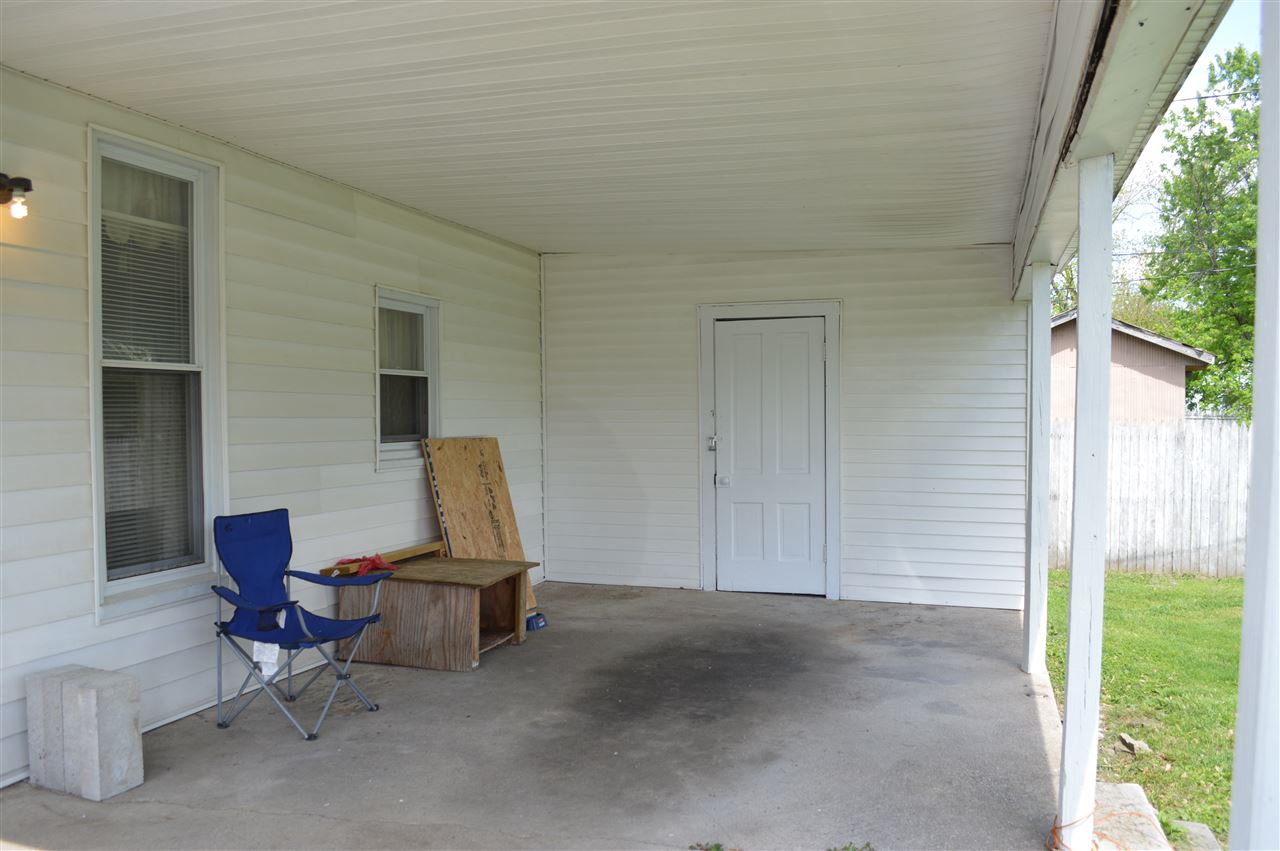 324 W Frank St, Mitchell, IN 47446 photo 27
