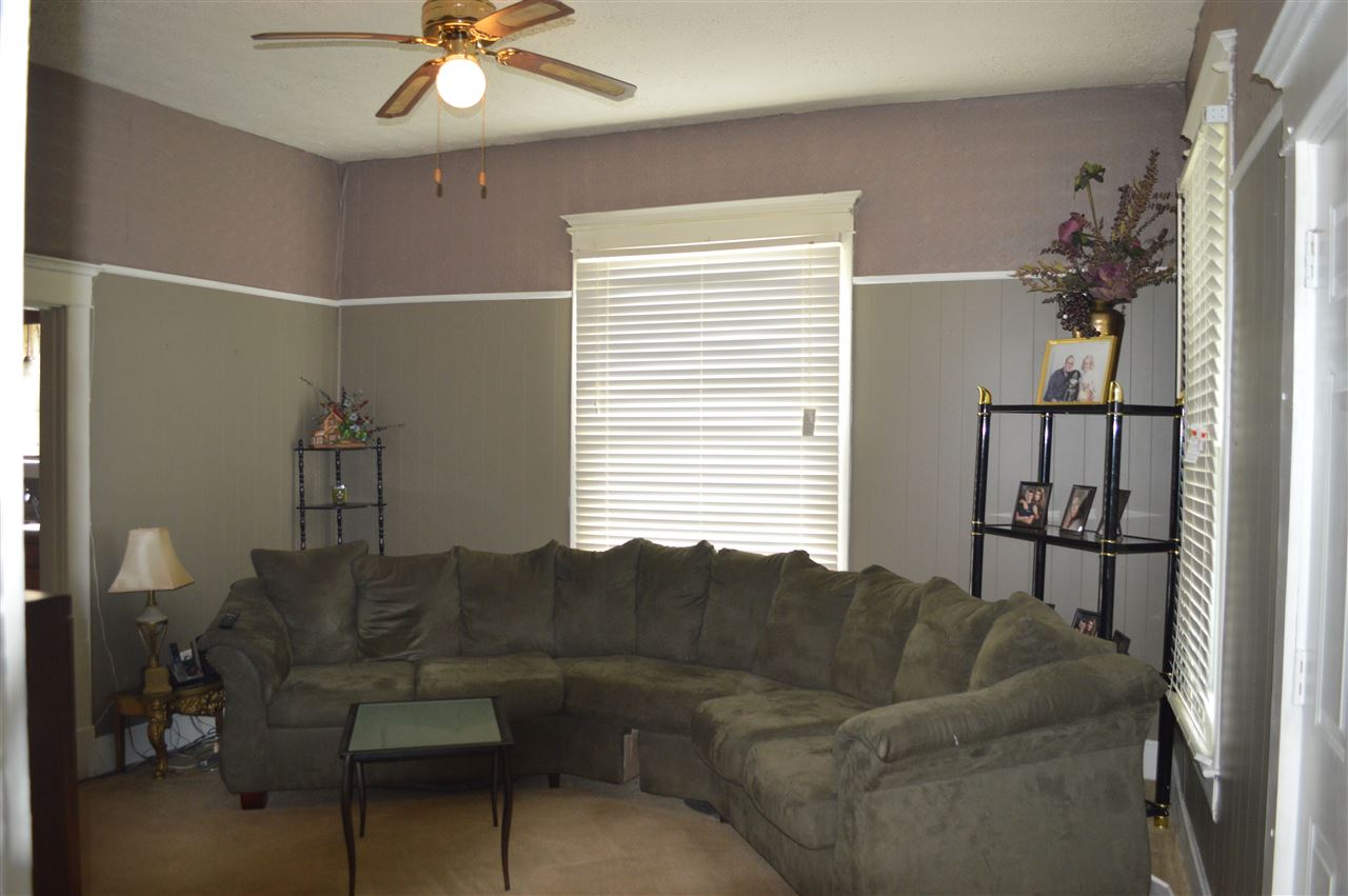 324 W Frank St, Mitchell, IN 47446 photo 5