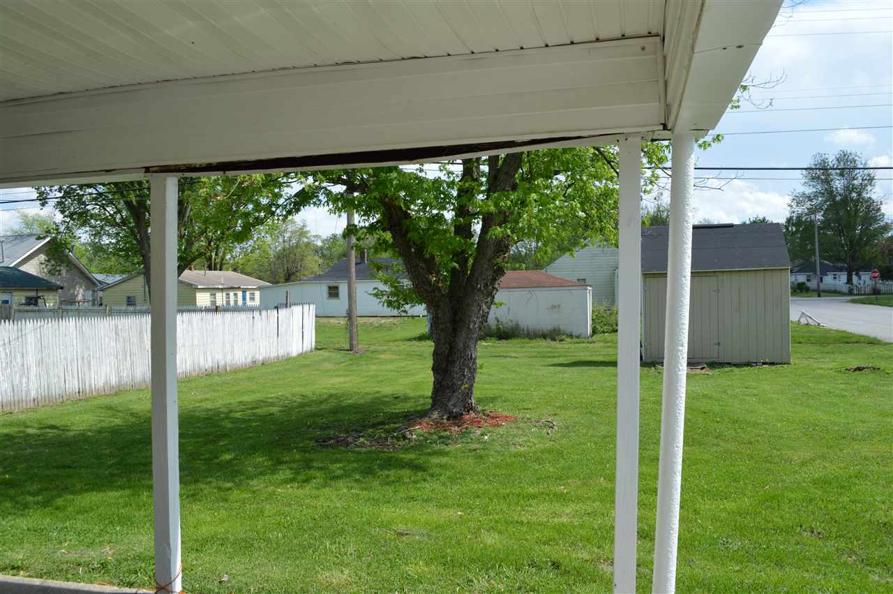324 W Frank St, Mitchell, IN 47446 photo 29