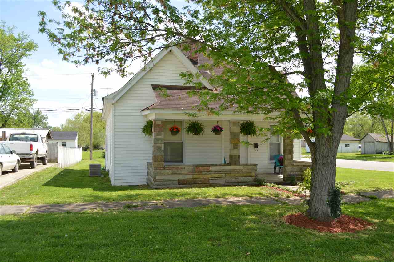 324 W Frank St, Mitchell, IN 47446 photo 1