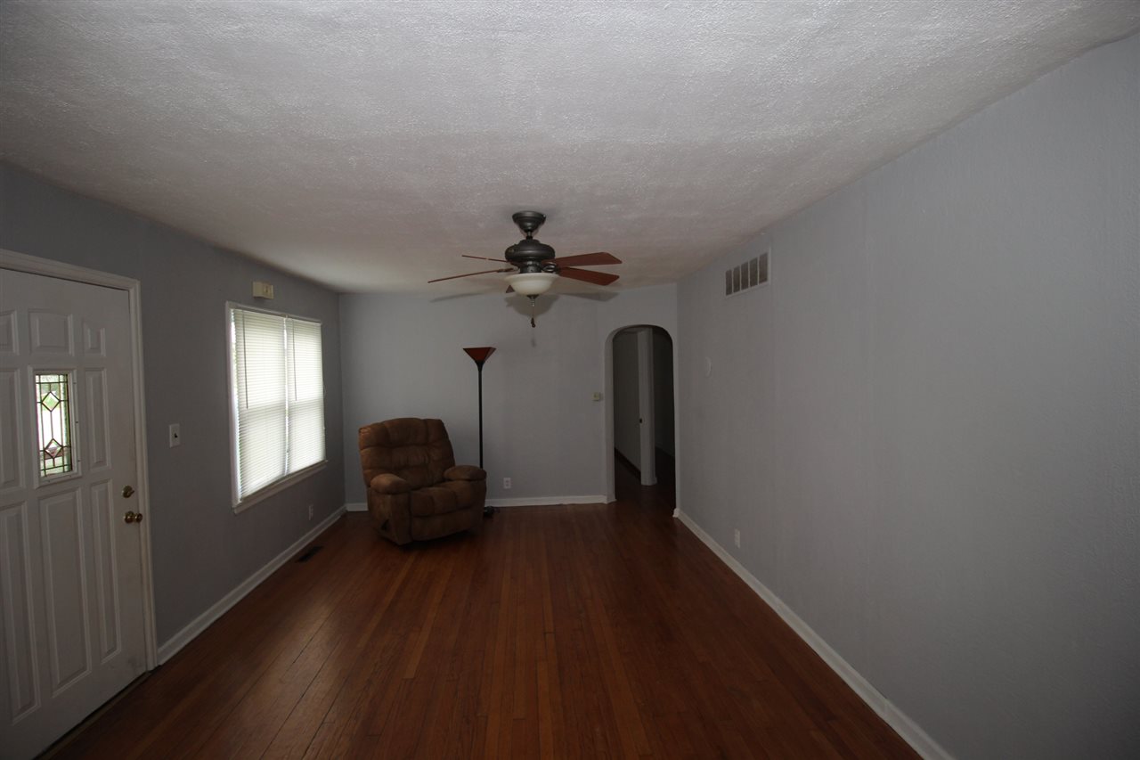 201 Elm, Fowler, IN 47944 photo 2